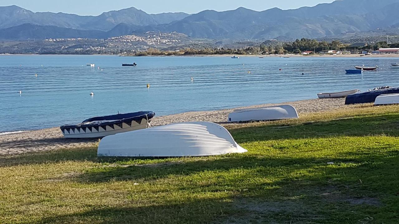 Golfo Di Tindari Apartments Falcone Exterior photo