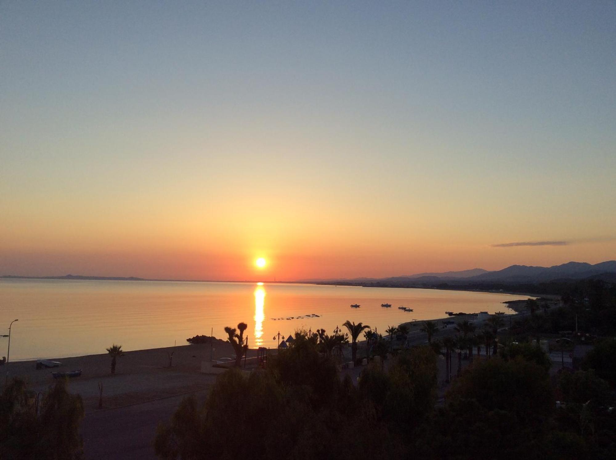Golfo Di Tindari Apartments Falcone Exterior photo