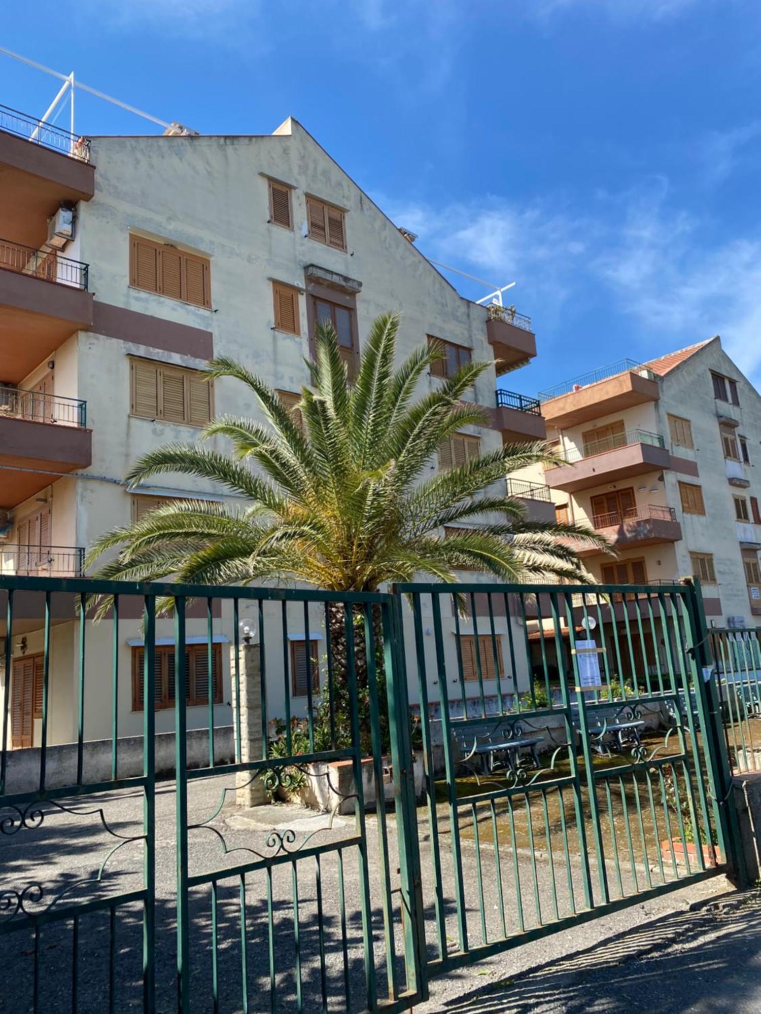 Golfo Di Tindari Apartments Falcone Exterior photo